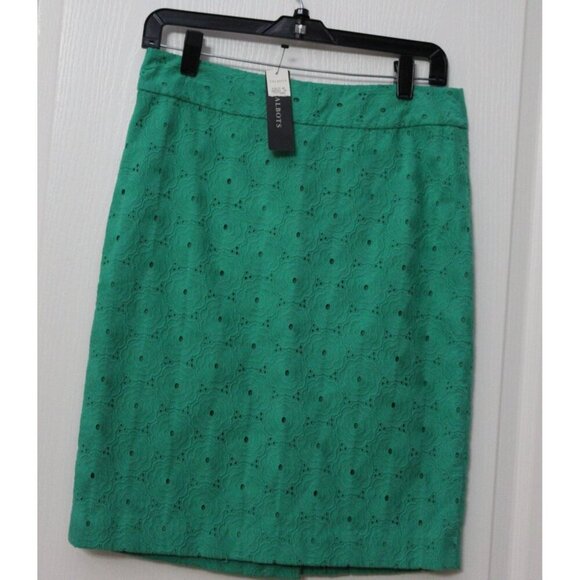 NWT Talbots Straight Skirt Green Above Knee Back Slit Eyelet Lined Size 2 - Picture 1 of 5